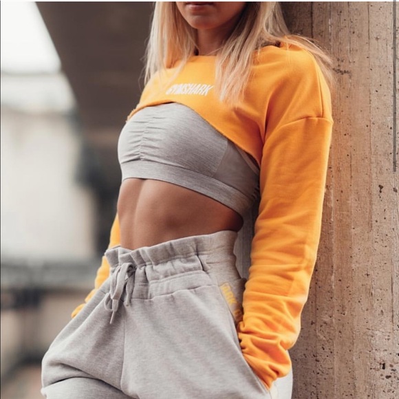 Gymshark Tops - RARE GymShark Cropped Sweatshirt